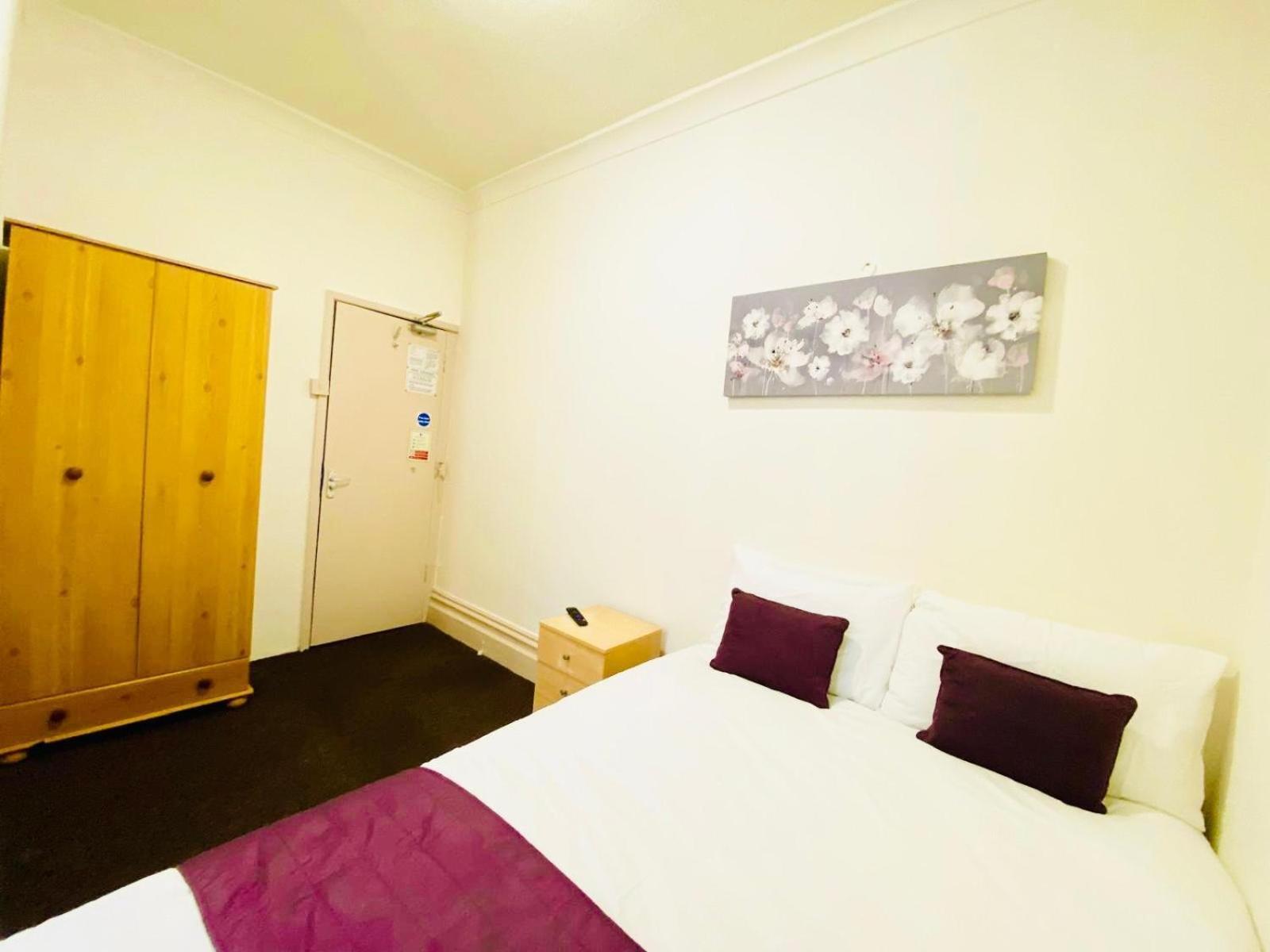 Beach Blackpool Hotel - Great Location, Comfortable Beds Eksteriør bilde